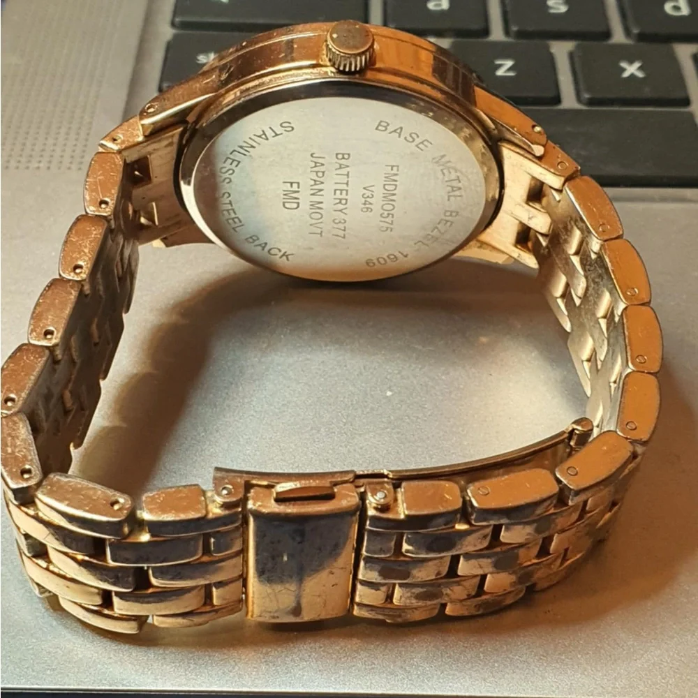 🦋10/$20🦋 FMDMO575 Goldtone Rhinestone Stainless Steel Women's Watch